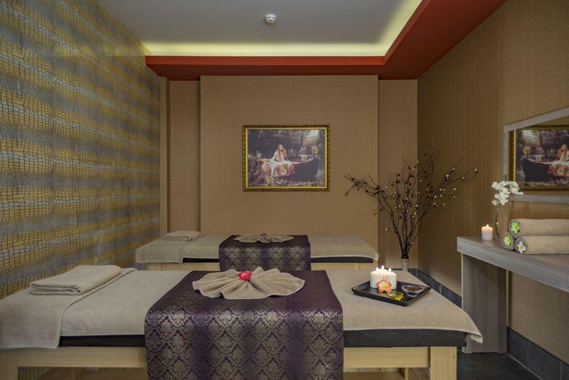 Royal Alhambra Palace Hotel