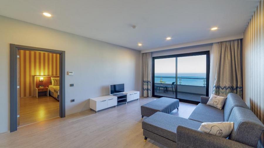 Lonicera Premium Hotel