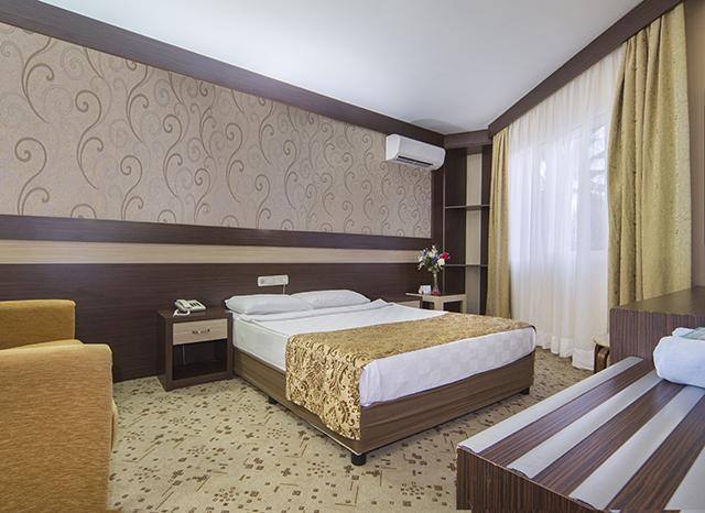 Lonicera World Hotel