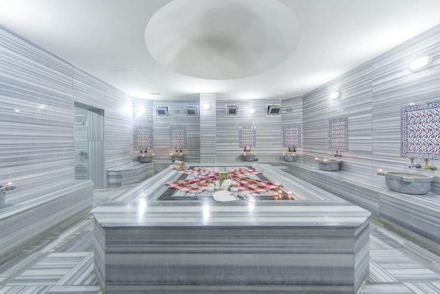 Lonicera World Hotel