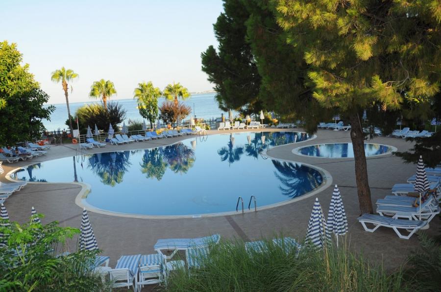 Lonicera World Hotel