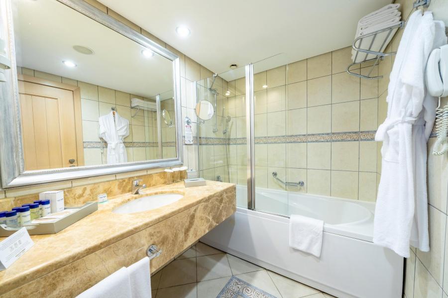 Starlight Resort Hotel