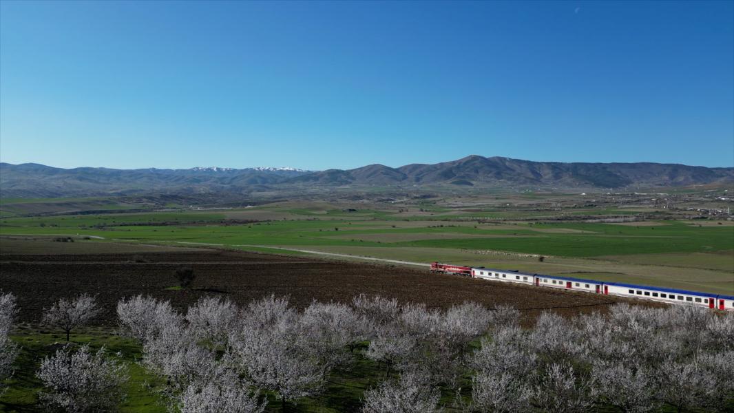 Turistik Mezopotamya (Diyarbakır) Ekspresi İle Gap Turu (Tren- Uçak)