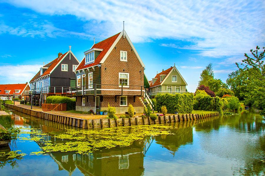 EKSPRESS BENELUX & PARIS