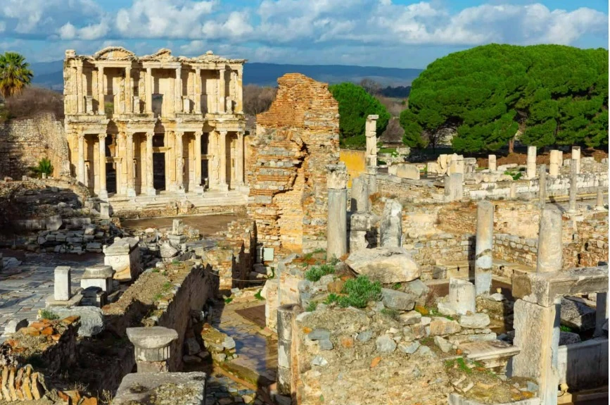 İZMİR VE ÇEVRESİ TURU 