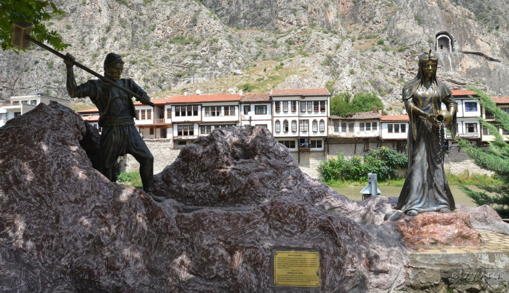 Rüya Gibi Doğu Karadeniz Batum Turu (5 Gece Otel Konaklamalı): Kendinizi rüyada hissedeceğiniz, her anını unutamayacağınız Karadeniz tatiline sizleri de bekliyoruz. Mavi ve yeşili hiç bu kadar ahenkle dans ettiğini görmemiştiniz. Tulum ile horon vurmaya kemençenin tınısını dinlemeye gidiyoruz daaaaaa...
