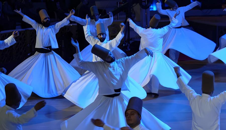 Lavanta Tarlaları Salda Gölü Pamukkale Çeşme Alaçatı Turu (1 Gece Otel Konaklamalı)	: Turkuaz Sularda Bembeyaz Kumlarda Unutamayacağınız Bir Tatil Deneyimi İçin Sizleri Bekliyoruz. Salda Gölü’nün Ferahlığında, Pamukkale Travertenlerinin Süt Beyaz Havuzlarında Kısa Bir Tatil Ve Görsel Şöleni Hafızalarınıza SSC TUR İmzasıyla Kaydediyoruz.