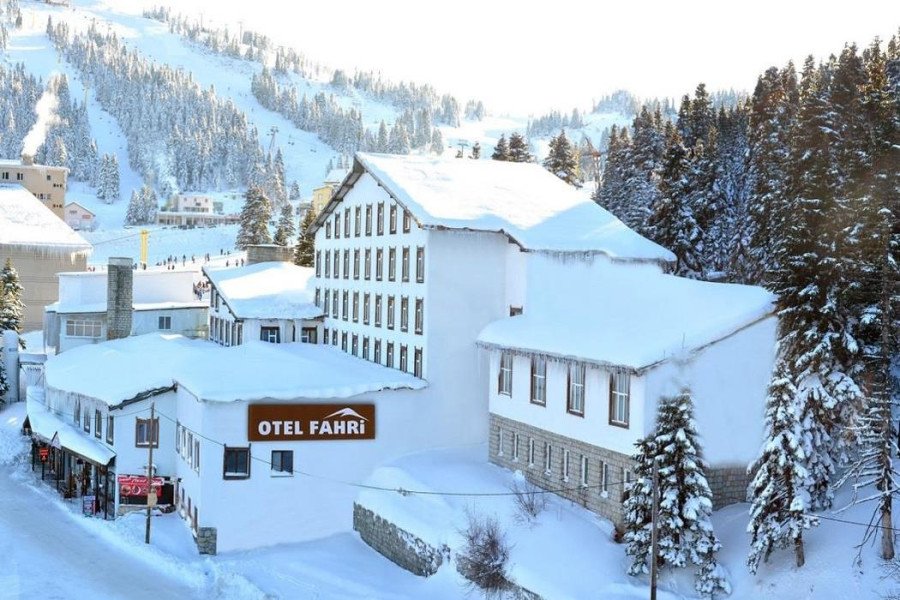 Fahri Hotel Uludağ Konaklama ( Gidiş Dönüş Ulaşım Dahil )  : 1 Gece, 2 Gece, 3 Gece Tam Pansiyon Konaklama ile Kendinizi ve Sevdiklerinizi, Uludağ’ın Beyaz Büyüsünde ve Bursa’nın Doğal Atmosferinde Ödüllendirebilirsiniz. Osmangazi Köprüsü'nden Hızlı Ulaşım ile Uludağ'a Gidiyoruz.