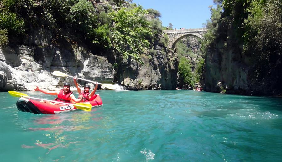 Bursa Çıkışlı Antalya Kaş Likya Fethiye Ölüdeniz Dalyan Akyaka Azmak Çayı Deniz Turu (3 Gece Otel Konaklamalı) : Antalya'da Köprülü Kalyonda Rafting, Kekova'da Tekne Turu, Fethiye'de Yamaç Paraşütü, 12 Adalar Tekne Turu, Jeep Safari, Ölüdeniz, Belcekız Plajı
