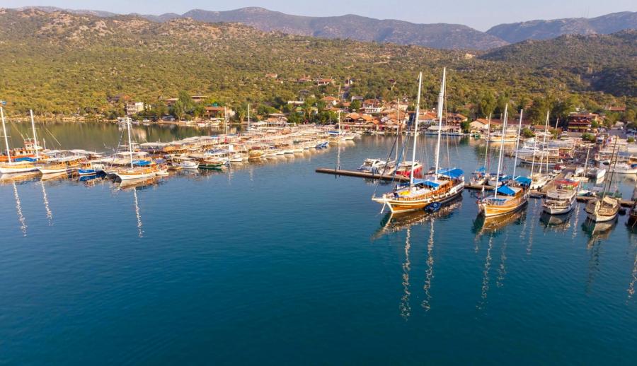 Bursa Çıkışlı Antalya Kaş Likya Fethiye Ölüdeniz Dalyan Akyaka Azmak Çayı Deniz Turu (3 Gece Otel Konaklamalı) : Antalya'da Köprülü Kalyonda Rafting, Kekova'da Tekne Turu, Fethiye'de Yamaç Paraşütü, 12 Adalar Tekne Turu, Jeep Safari, Ölüdeniz, Belcekız Plajı