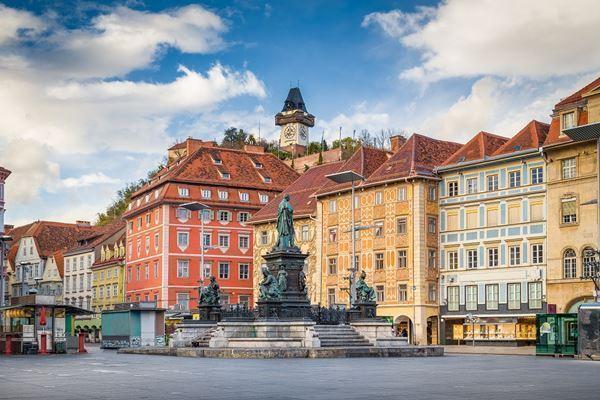 Otobüslü Orta Avrupa  Masalı Turu Ekstra Turlar Dahil (7 Gece Otel Konaklamalı): Belgrad,  Budapeşte, Estergon, Visegrad, Szentendre, Bratislava, Prag, Karlovy Vary,  Cesky Krumlov,  Viyana, Bade,  Novisad,  Sofya
6 Ülke 6 Başkent 10 Şehir Görme İmkanı
Belgrad 2 Gece Konaklama
Prag 2 Gece Konaklama
Budapeşte 2 Gece Konaklama
Viyana 1 Gece Konaklama
