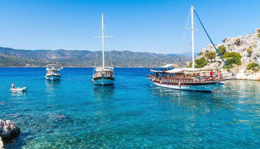 Tadı Damağında Likya Fethiye Akyaka Dalyan Turu (2 Gece Otel Konaklamalı): Tadı Damağında Likya Fethiye Akyaka Dalyan Turu İle Ege'nin Saklı Mavi, Turkuaz Rengi ile buluşmaya varmısınız? Yüzmeye doyamayacağınız Keyifli ve Eğlenceli bir için Geç Kalmadan yerinizi ayırtınız..... 