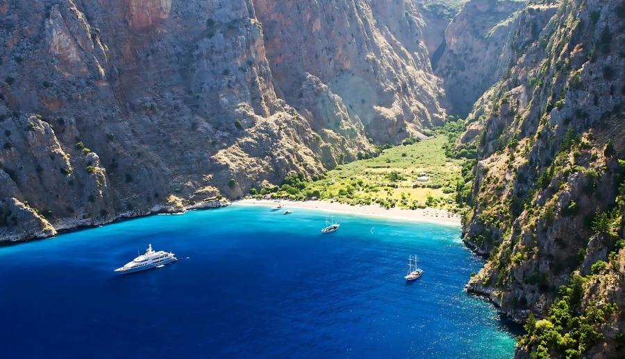 Ankara Çıkışlı Tadı Damağında Likya Fethiye Akyaka Dalyan Turu (2 Gece Otel Konaklamalı): Tadı Damağında Likya Fethiye Akyaka Dalyan Turu İle Ege'nin Saklı Mavi, Turkuaz Rengi ile buluşmaya varmısınız? Yüzmeye doyamayacağınız Keyifli ve Eğlenceli bir için Geç Kalmadan yerinizi ayırtınız..... 