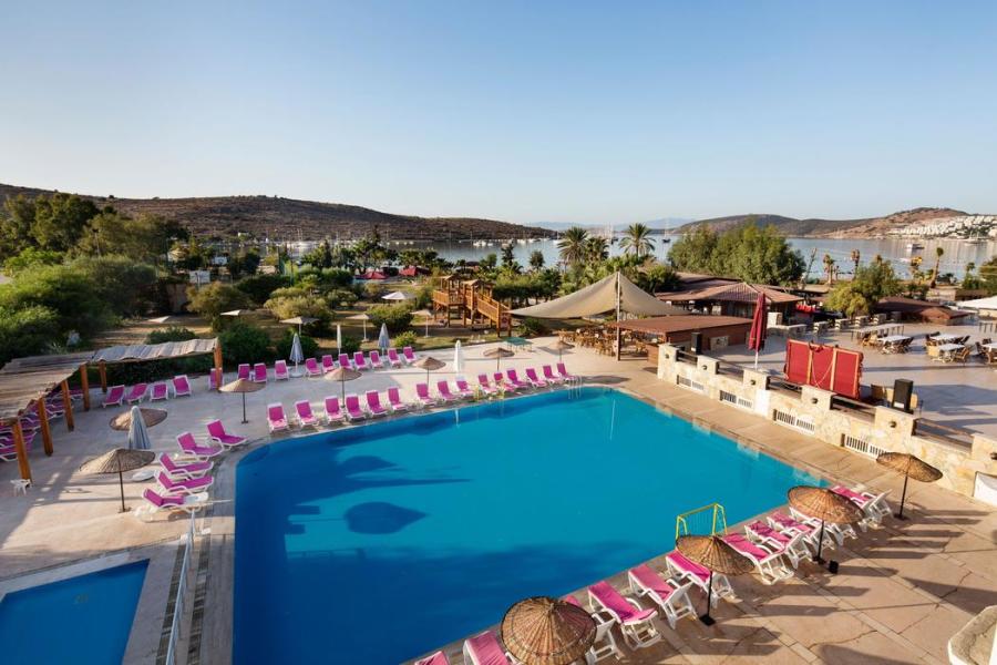 Bodrum Ladonia Del Mare Hotel Herşey Dahil (Gidiş Dönüş Otobüs Ulaşımı Dahildir): Bodrum Bodrum Turu İle Herşey Dahil Otelde Kalıyoruz Gece Eğlenceleri ve Beach Partilerde Eğlence Zamanı