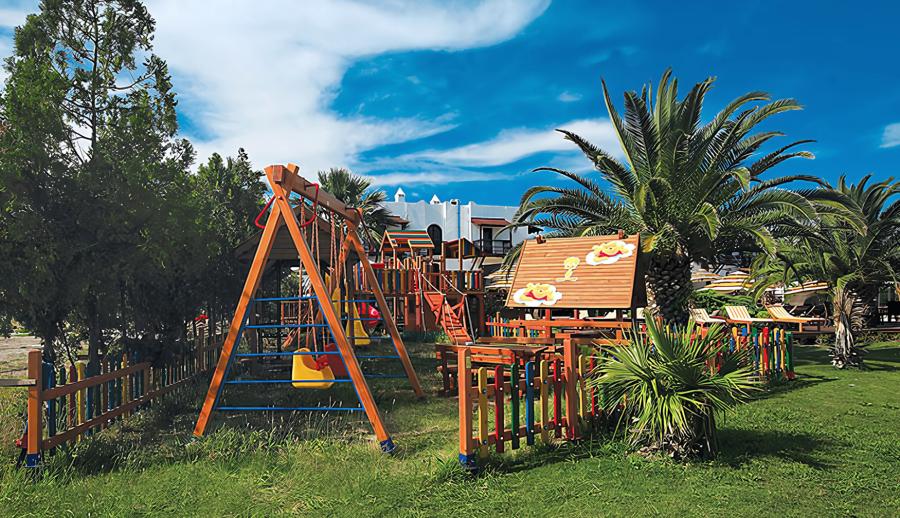 Bodrum Costa Bitezhan Her Şey Dahil ( Gidiş Dönüş Otobüs Ulaşımı Dahildir ): Bodrum Turu İle Her Şey Dahil Otelde Kalıyoruz Gece Eğlenceleri ve Beach Partilerde Eğlence Zamanı