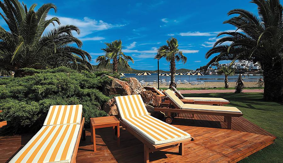 Bodrum Costa Bitezhan Her Şey Dahil ( Gidiş Dönüş Otobüs Ulaşımı Dahildir ): Bodrum Turu İle Her Şey Dahil Otelde Kalıyoruz Gece Eğlenceleri ve Beach Partilerde Eğlence Zamanı