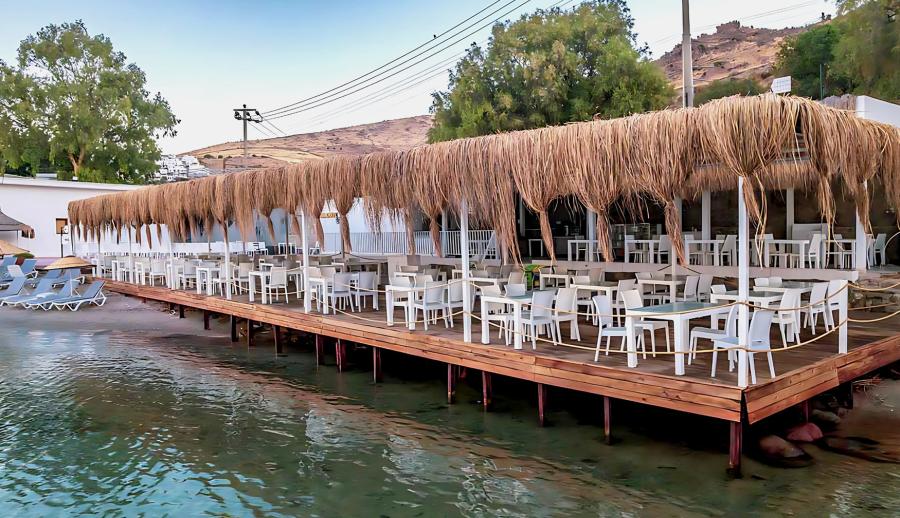 Bodrum Mio Bianco Hotel Herşey Dahil (Gidiş Dönüş Otobüs Ulaşımı Dahildir): Bodrum Mio Bianco Hotel Herşey Dahil Otelde Kalıyoruz Gece Eğlenceleri ve Beach Partilerde Eğlence Zamanı