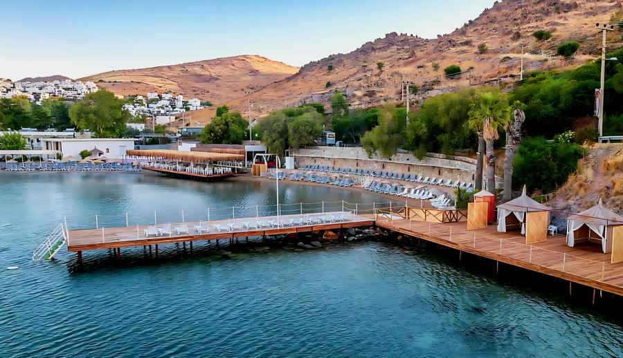 Bodrum Mio Bianco Hotel Herşey Dahil (Gidiş Dönüş Otobüs Ulaşımı Dahildir): Bodrum Mio Bianco Hotel Herşey Dahil Otelde Kalıyoruz Gece Eğlenceleri ve Beach Partilerde Eğlence Zamanı