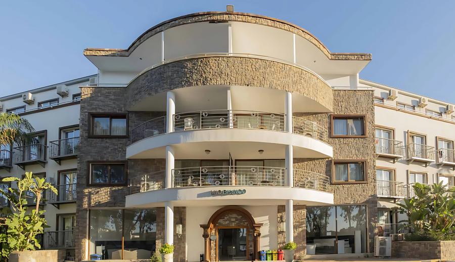 Bodrum Mio Bianco Hotel Herşey Dahil (Gidiş Dönüş Otobüs Ulaşımı Dahildir): Bodrum Mio Bianco Hotel Herşey Dahil Otelde Kalıyoruz Gece Eğlenceleri ve Beach Partilerde Eğlence Zamanı