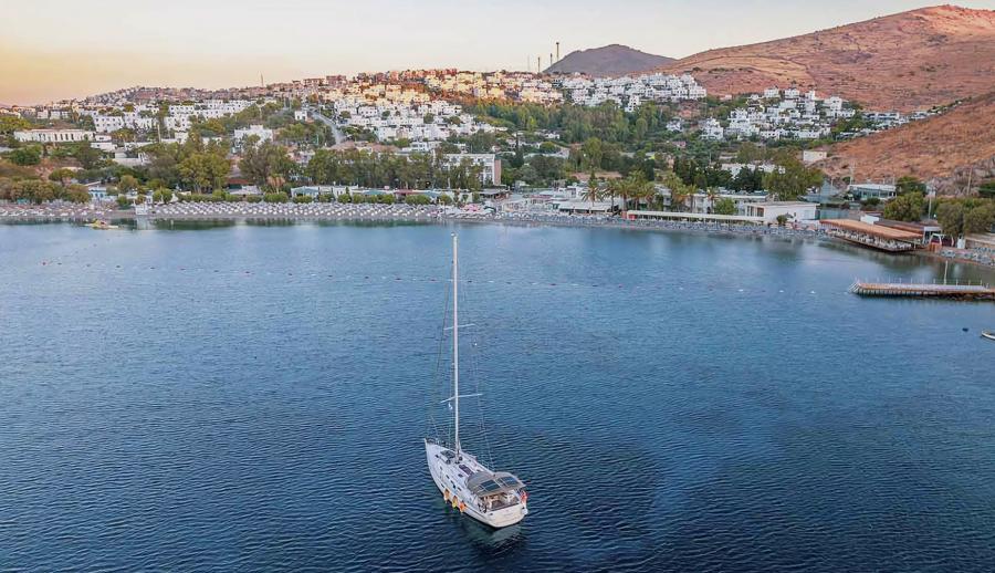 Bodrum Mio Bianco Hotel Herşey Dahil (Gidiş Dönüş Otobüs Ulaşımı Dahildir): Bodrum Mio Bianco Hotel Herşey Dahil Otelde Kalıyoruz Gece Eğlenceleri ve Beach Partilerde Eğlence Zamanı