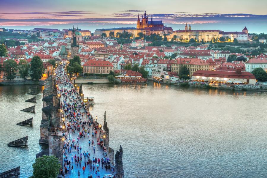 Otobüslü Orta Avrupa Masalı Turu (Tüm Çevre Gezileri ve Ekstra Turlar Dahil) Eskişehir - Ankara Hareketli: Belgrad – Budapeşte – Estergon – Visegrad – Szentendre – Bratislava – Prag – Karlovy Vary – Cesky Krumlov – Viyana – Baden – Novisad – Sofya
