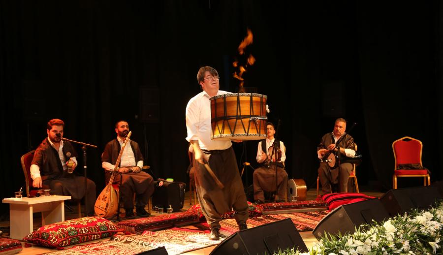 Uçaklı Kuzey Doğu Anadolu ve Antep Urfa Mardin Tunceli Kemaliye Divriği Turu (4 Gece Otel Konaklamalı): Size Özel Güney Doğu Anadolu’yu Keşfetmeye, Doğu Anadolu'yu Elazığ, Tunceli Munzur Gözelerini, Kemaliye ve Sivas'ı gezmeye davet ediyoruz.