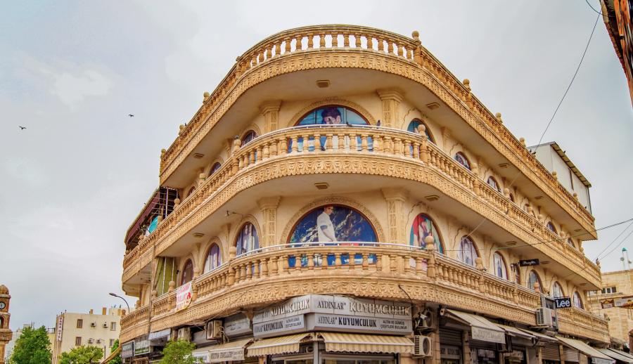 Bursa Çıkışlı Kuzey Doğu Anadolu ve Antep Urfa Mardin Tunceli Kemaliye Divriği Turu (4 Gece Otel Konaklamalı) : Otobüslü Size Özel Güney Doğu Anadolu’yu Keşfetmeye, Doğu Anadolu'yu Elazığ, Tunceli Munzur Gözelerini, Kemaliye ve Sivas'ı gezmeye davet ediyoruz.