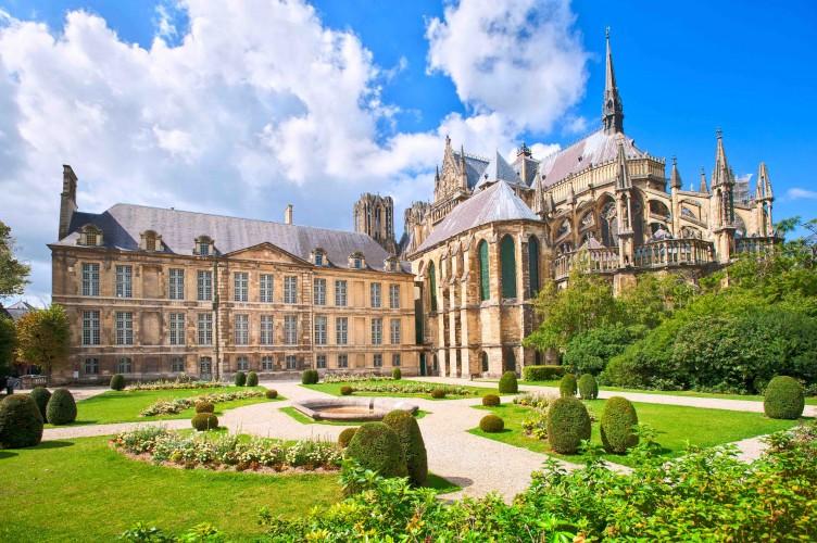 Benelüx & Paris Serüveni Turu Pegasus Havayolları İle 7 Gece 8 Gün ORY-AMS GD001 