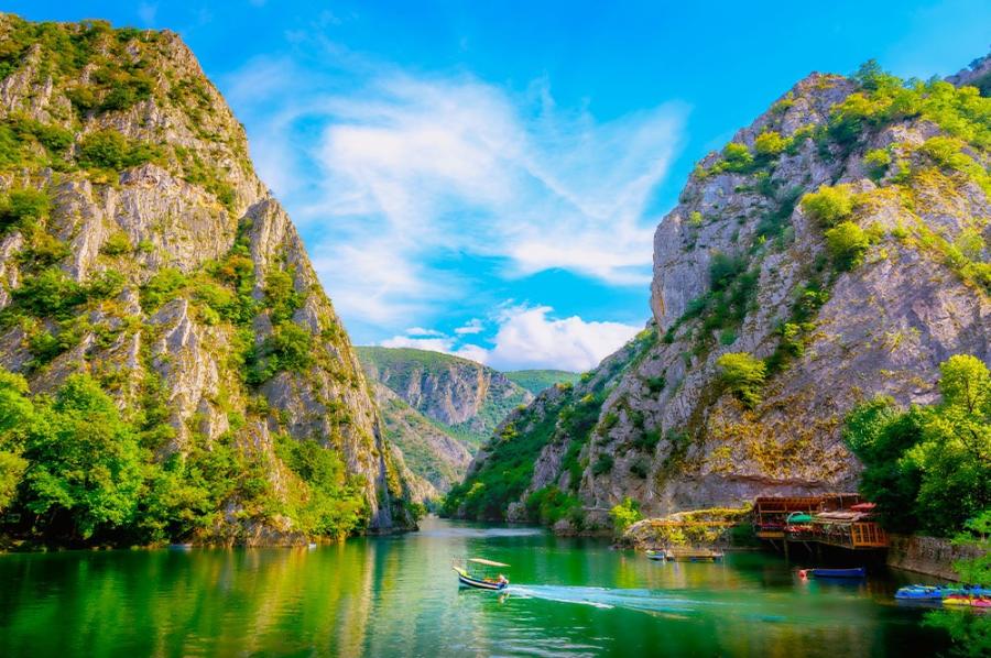 Kosovalı Büyük Balkan Turu THY İle Extra Turlar ve Akşam Yemekleri Dahil OHD-OHD
