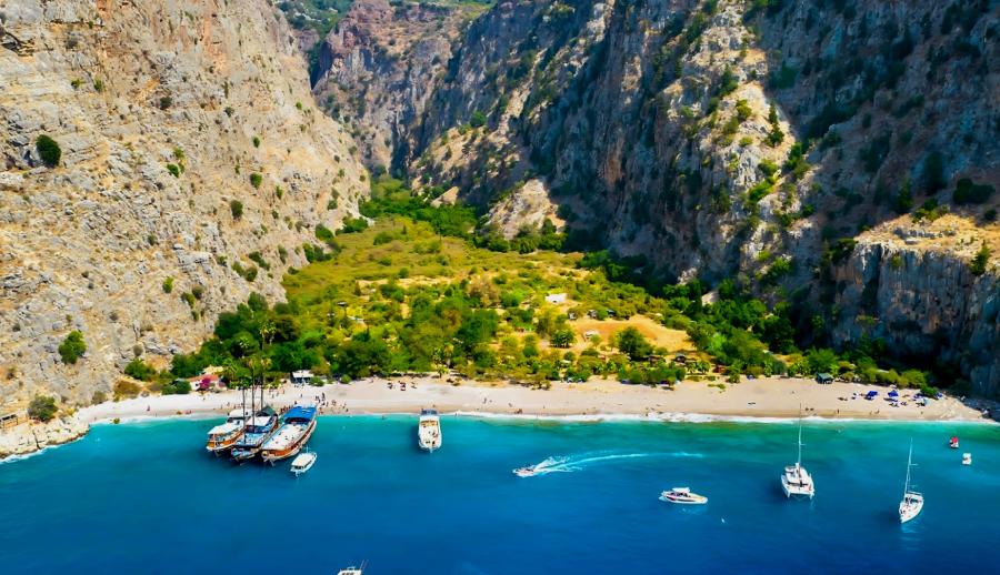 Süper Promosyon Tadı Damağında Likya Fethiye Akyaka Dalyan Turu (2 Gece Otel Konaklamalı): Tadı Damağında Likya Fethiye Akyaka Dalyan Turu İle Ege'nin Saklı Mavi, Turkuaz Rengi ile buluşmaya varmısınız? Yüzmeye doyamayacağınız Keyifli ve Eğlenceli bir için Geç Kalmadan yerinizi ayırtınız..... 
