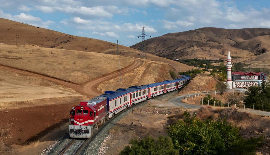 Ramazan Bayramı Özel Uçaklı Doğu Ekspresi Türkiye'nin Doğusu Erzurum Kars Van Turu ( Uçakla Gidiş Dönüş ): Doğu Ekspresi Tren Yolculuğu Erzurum’un, Kars'ın ve Van'ın Tüm Güzelliklerini Sizlere Sunuyoruz. Gidiş, Dönüş Uçak Biletleri Dahil