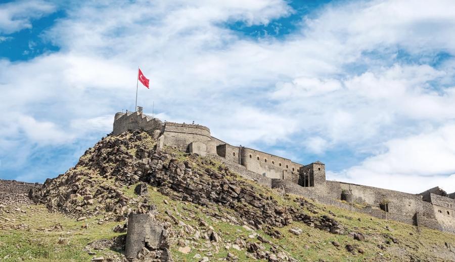 Ramazan Bayramı Özel Uçaklı Doğu Ekspresi Türkiye'nin Doğusu Erzurum Kars Van Turu ( Uçakla Gidiş Dönüş ): Doğu Ekspresi Tren Yolculuğu Erzurum’un, Kars'ın ve Van'ın Tüm Güzelliklerini Sizlere Sunuyoruz. Gidiş, Dönüş Uçak Biletleri Dahil