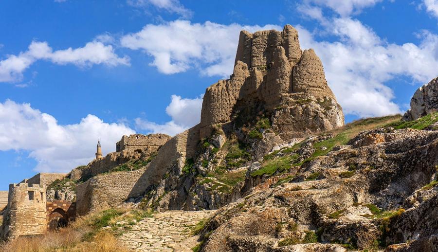 Ramazan Bayramı Özel Uçaklı Doğu Ekspresi Türkiye'nin Doğusu Erzurum Kars Van Turu ( Uçakla Gidiş Dönüş ): Doğu Ekspresi Tren Yolculuğu Erzurum’un, Kars'ın ve Van'ın Tüm Güzelliklerini Sizlere Sunuyoruz. Gidiş, Dönüş Uçak Biletleri Dahil
