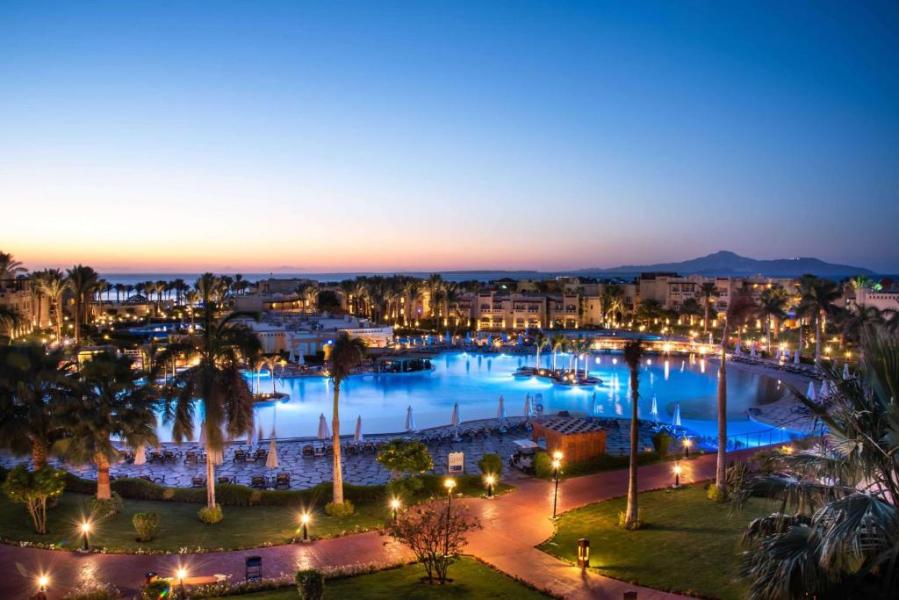 Rixos Sharm Adults Only (+18) Hotel Konaklamalı Sharm Turu Herşey Dahil Ajet Havayolları ile (4 Gece Otel Konaklamalı): Vizesiz, Herşey Dahil 4 Gece Otel Konaklamalı