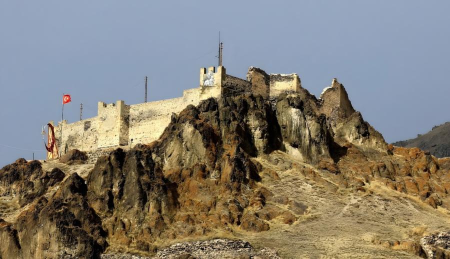 Yılbaşı Özel Uçaklı Doğu Ekspresi Türkiye'nin Doğusu Erzurum Kars Van Turu ( Uçakla Gidiş Dönüş ) : Doğu Ekspresi Tren Yolculuğu Erzurum’un, Kars'ın ve Van'ın Tüm Güzelliklerini Sizlere Sunuyoruz. Gidiş, Dönüş Uçak Biletleri Dahil