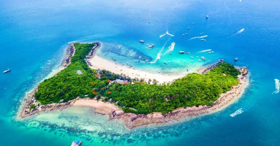 Emirates Havayolları İle Grand Tayland Turu  Eksta Turlar Dahil ( 6 Gece Otel Konaklamalı ): Gökyüzünde Lüks, Yeryüzünde Cennet: Emirates ile Tayland’a
3 Gece Phuket Konaklama
2 Gece Bangkok Konaklama
1 Gece Pattaya Konaklama