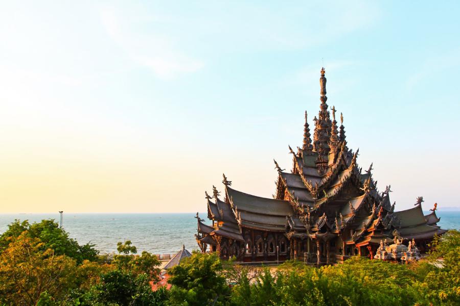 Emirates Havayolları İle Grand Tayland Turu  Eksta Turlar Dahil ( 6 Gece Otel Konaklamalı ): Gökyüzünde Lüks, Yeryüzünde Cennet: Emirates ile Tayland’a
3 Gece Phuket Konaklama
2 Gece Bangkok Konaklama
1 Gece Pattaya Konaklama