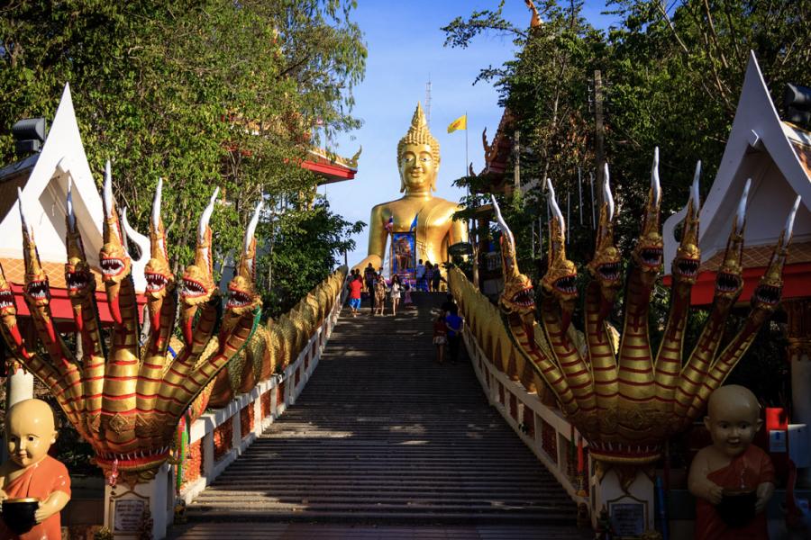 Emirates Havayolları İle Grand Tayland Turu  Eksta Turlar Dahil ( 6 Gece Otel Konaklamalı ): Gökyüzünde Lüks, Yeryüzünde Cennet: Emirates ile Tayland’a
3 Gece Phuket Konaklama
2 Gece Bangkok Konaklama
1 Gece Pattaya Konaklama