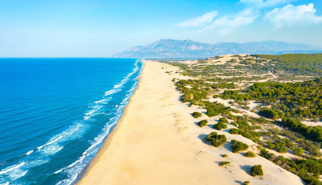 Rüya Gibi Ege Akdeniz Antalya Kaş Fethiye Ölüdeniz Akyaka Bodrum Turu (5 Gece Otel Konaklamalı): Rüya Gibi Ege Akdeniz Turlarımız ile Ülkemizin önde gelen turistik mekânlarında geçireceğiniz bir hafta boyunca; denizin, güneşin, kumsalın ve eğlencenin doyumsuz tadına erişeceksiniz. Tekne Turları, Jeep Safari, Rafting, Dalış Turu, Yamaç Paraşütü, Saklıkent, Ölüdeniz,