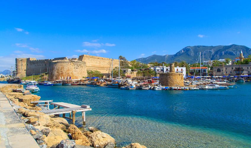 Pegasus Hava Yolları İle Kıbrıs Kültür Turu: Lefkoşa Gazimağusa Kapalı Maraş Turu Dahil
Casinolu Girne Merkez Hotelde Konaklama
Pegasus Hava Yolları İle Uçuş İmkanı