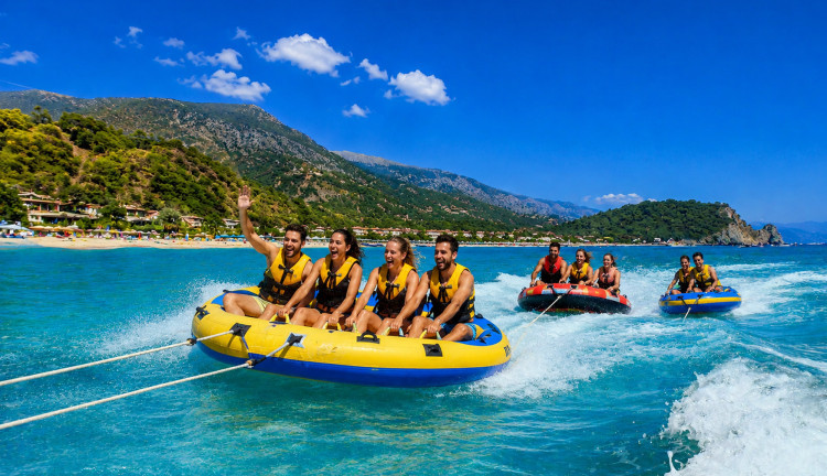 İzmir Çıkışlı Büyük Likya Fethiye Ölüdeniz Akyaka Dalyan Kaş Kekova Deniz Turu (5 Gece Otel Konaklamalı): Büyük Likya Turumuz İle Akdeniz ve Ege'nin Saklı Mavi, Turkuaz Rengi ile buluşmaya var mısınız? Yüzmeye doyamayacağınız Keyifli ve Eğlenceli bir için Geç Kalmadan yerinizi ayırtınız.