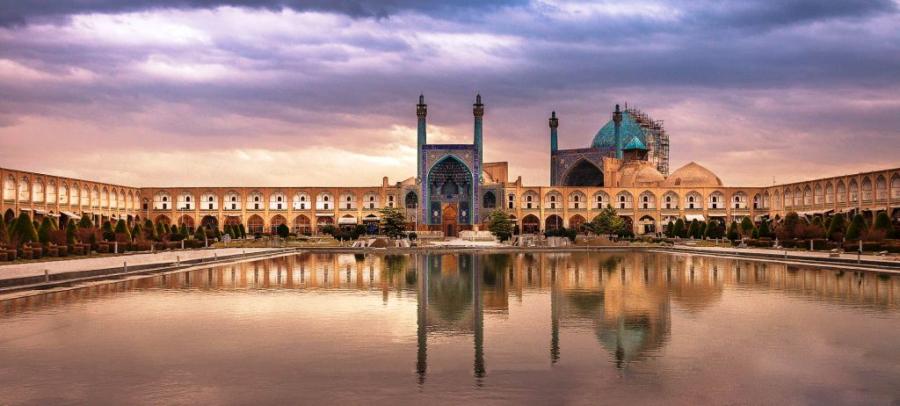 Mahan Havayolları İle Kadim İran Turu ( 6 Gece Otel Konaklamalı ): Mahan Havayolları İle Uçuş İmkanı 
6 Sabah Kahvaltısı Dahil
Tahran 1 Gece Konaklama
Şiraz  2 Gece Konaklama
Yedz 1 Gece Konaklama 
İsfahan 2 Gece Konaklama 
