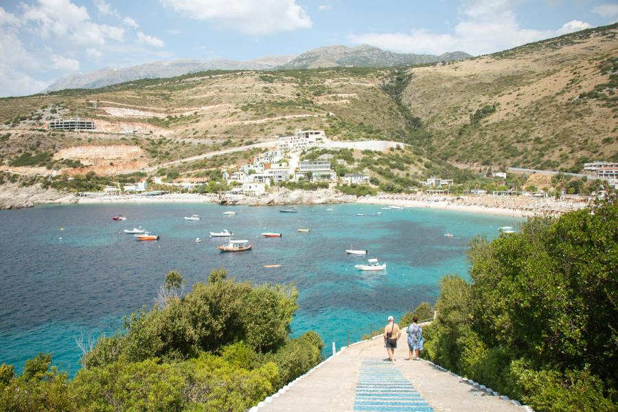 Pegasus Havayolları İle Mavi Yeşil Arnavutluk Sahilleri Panorama ( 4 Gece Otel Konaklamalı): Pegasus Havayolları İle Uçuş İmkanı 
4 Sabah Kahvaltısı Dahil 
İyon Denizi’nin İncileri Turu;
Berat Turu
Panoramik Tiran, Durres, Vlore  şehir turları 