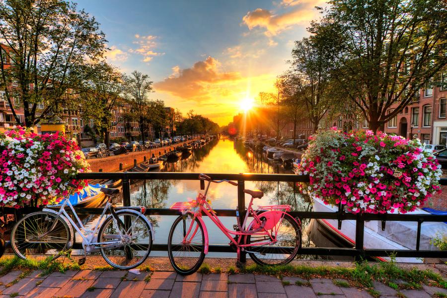 Adana Çıkışlı Maxi Benelux Paris Alsace Turu ( 8  Gece Otel Konaklamalı ): Amsterdam 2 Gece Konaklama
Paris 2 Gece Konaklama
Lüksemburg 1 Gece Konaklama
Alsace 3 Gece Konaklama