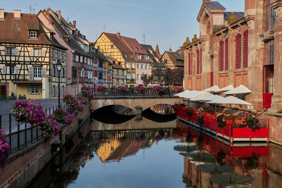 Ajet Havayolları İle Comfort Benelux Paris Alsace İsvicre ( 7 Gece Otel Konaklamalı ) ams bsl: Ajet Havayolları İle Uçuş İmkanı 
7 Sabah Kahvaltısı Dahil 
Amsterdam 1 Gece Konaklama
Brüksel 1 Gece Konaklama
Paris 2 Gece Konaklama
Lüksemburg 1 Gece Konaklama
Colmar 2 Gece Konaklama

