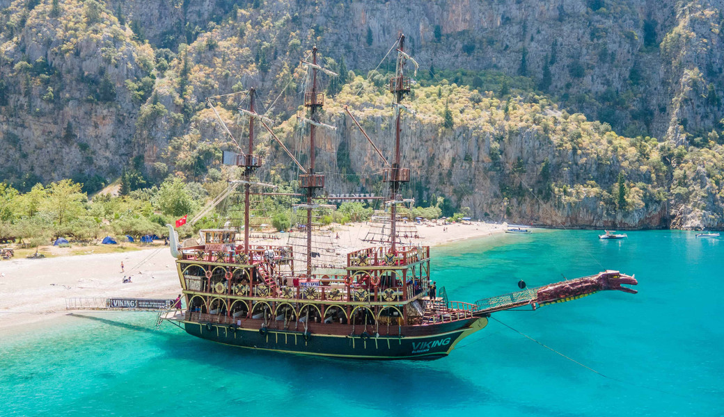Ankara Çıkışlı Tadı Damağında Likya Fethiye Akyaka Dalyan Turu (2 Gece Otel Konaklamalı): Ankara, Eskişehir, Kütahya, Afyon Kalkışlı Tadı Damağında Likya Fethiye Akyaka Dalyan Turu İle Ege'nin Saklı Mavi, Turkuaz Rengi ile buluşmaya var mısınız? Yüzmeye doyamayacağınız Keyifli ve Eğlenceli bir için Geç Kalmadan yerinizi ayırtınız..... 