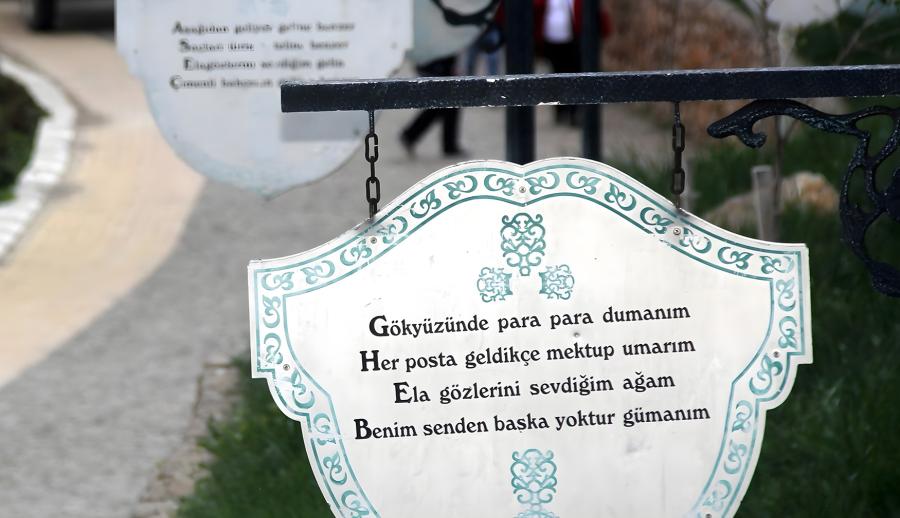 Thy İle Uçaklı Rüya Gibi Doğunun Hazineleri ve Doğu Ekspresi Turu (5 Gece Otel Konaklamalı): Doğu Anadolu denilince hep “Çok Uzak” diye düşünür insanlar. Oysa uzak olan sadece şehirlerin kendisidir. Günümüz medeniyetlerinin çıktığı yerdir Doğu Anadolu. 