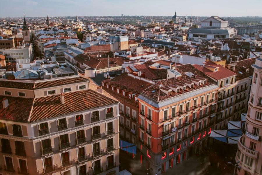 Pegasus Havayolları İle Comfort İspanya Endülüs Turu ( 7 Gece Otel Konaklamalı ) BCN - MAD: Pegasus Hava Yolları  İle Uçuş İmkanı 
7 Sabah Kahvaltısı Dahil 
Granada 1 Gece Konaklama
Sevilla 1 Gece Konaklama
Madrid 2 Gece Konaklama
Barcelona 2 Gece Konaklama
Valencia 1 Gece Konaklama