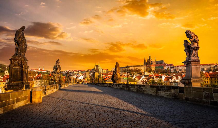 Bohemya'nın Işıltısı Prag Turu 3 Gece Ajet Havayolları İle Yaz Dönemi