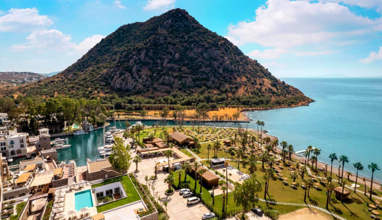 İzmir Çıkışlı Bodrum Marmaris Datça Akyaka Didim Deniz ve Tekne Turu (4 Gece Otel Konaklamalı): Ege'nin Saklı Mavi, Turkuaz Rengi ile buluşmaya var mısınız? Yüzmeye doyamayacağınız Keyifli ve Eğlenceli bir için Geç Kalmadan yerinizi ayırtınız.